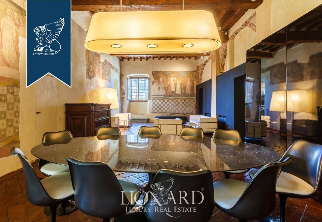 Вилла во Флоренции, Италия, 300 м² - фото 17