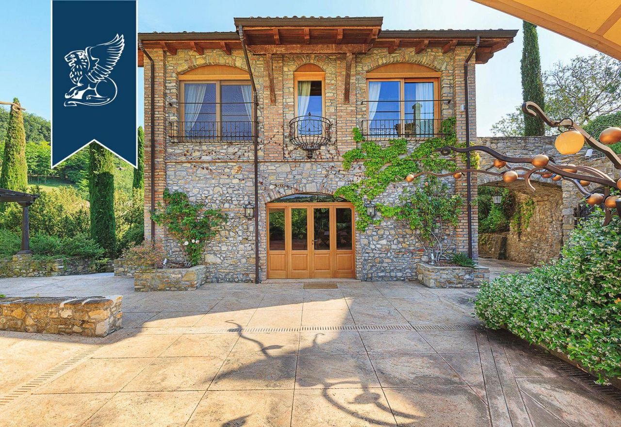 Замок в Пьяченце, Италия, 2 785 м² - фото 17