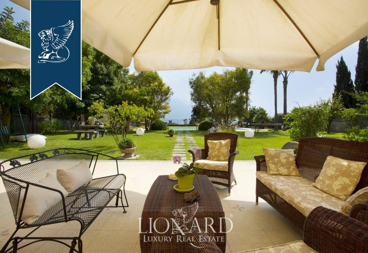 Вилла в Неаполе, Италия, 500 м² - фото 17