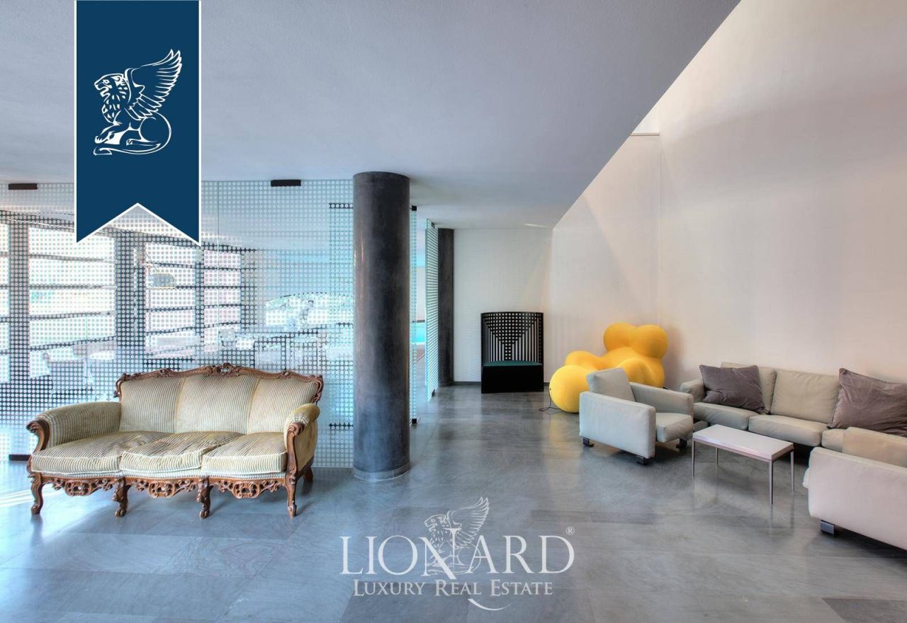 Вилла в Монце, Италия, 1 000 м² - фото 17