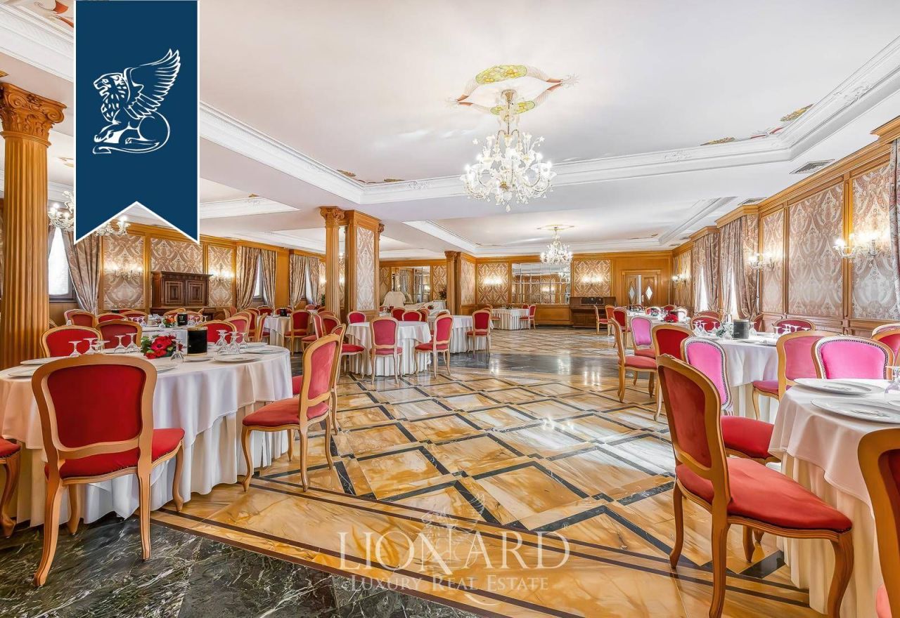 Отель, гостиница в Риме, Италия, 2 950 м² - фото 17