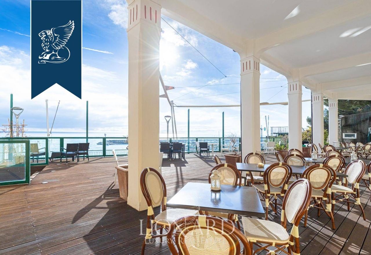 Вилла в Савоне, Италия, 4 280 м² - фото 17