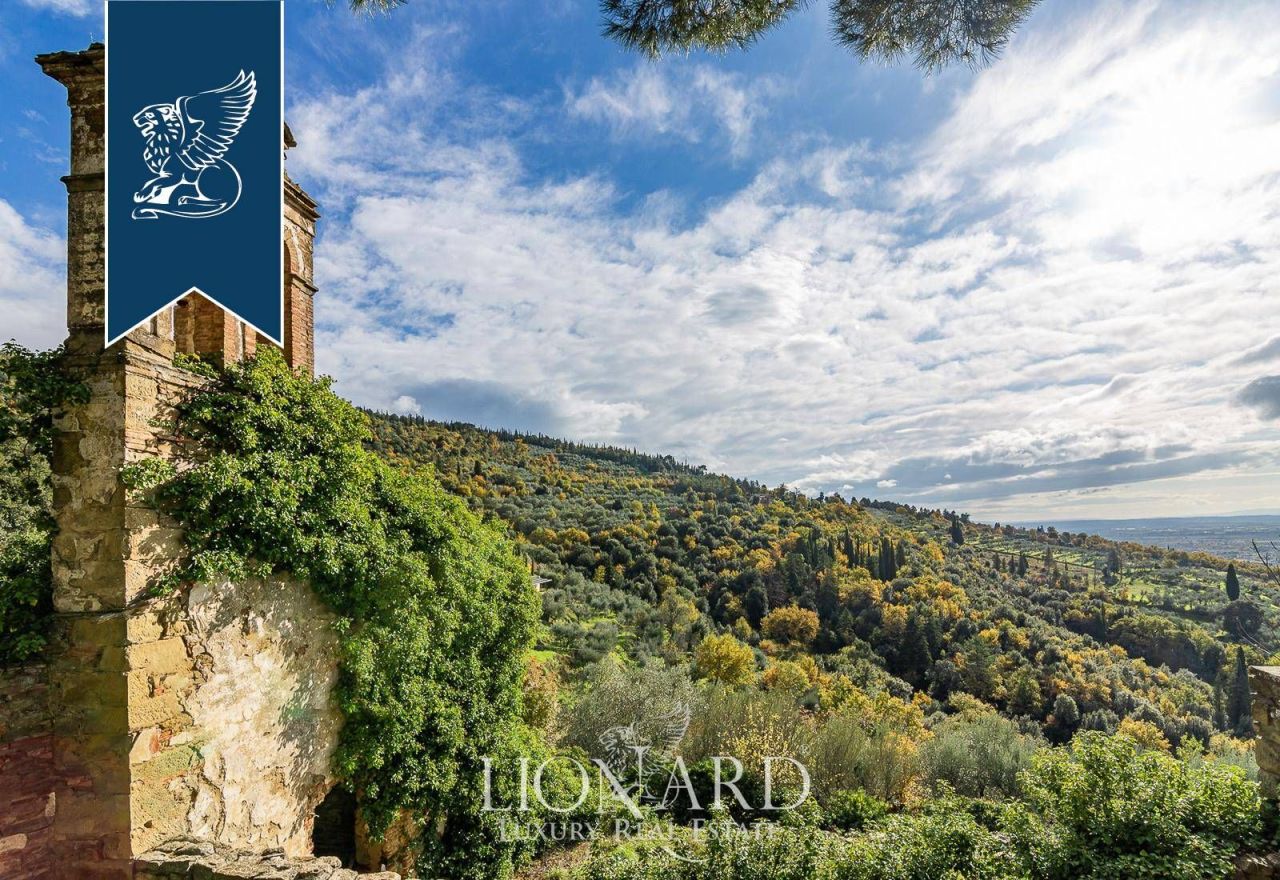 Замок в Ареццо, Италия, 3 000 м² - фото 17