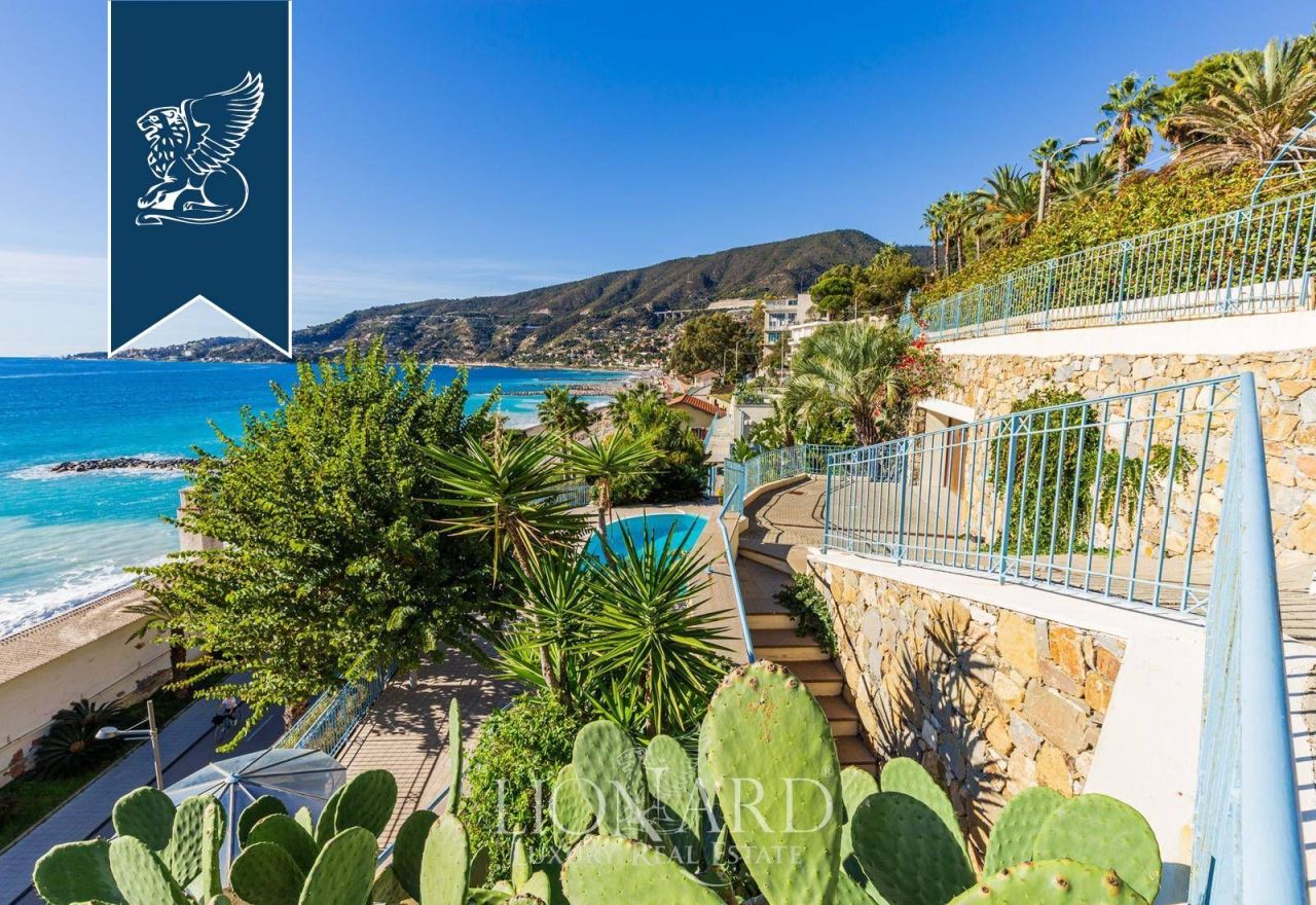 Вилла в Оспедалетти, Италия, 450 м² - фото 16