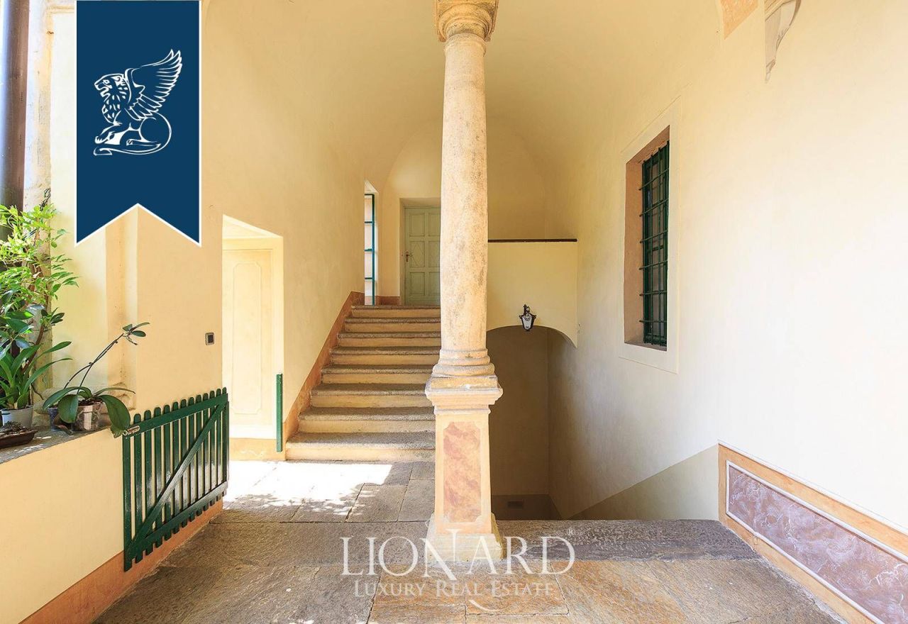 Вилла в Варесе, Италия, 1 000 м² - фото 16