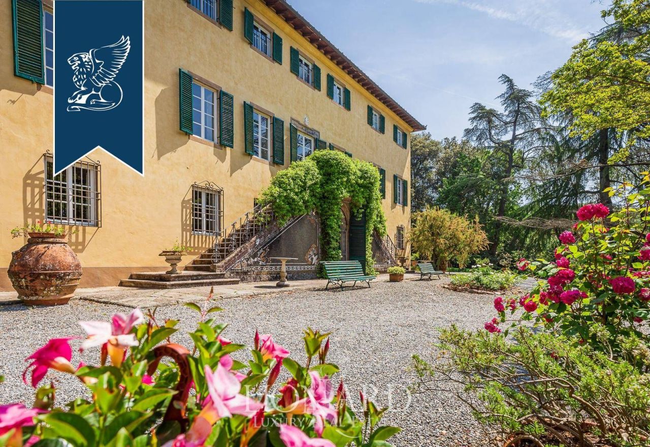 Вилла в Лукке, Италия, 1 500 м² - фото 16