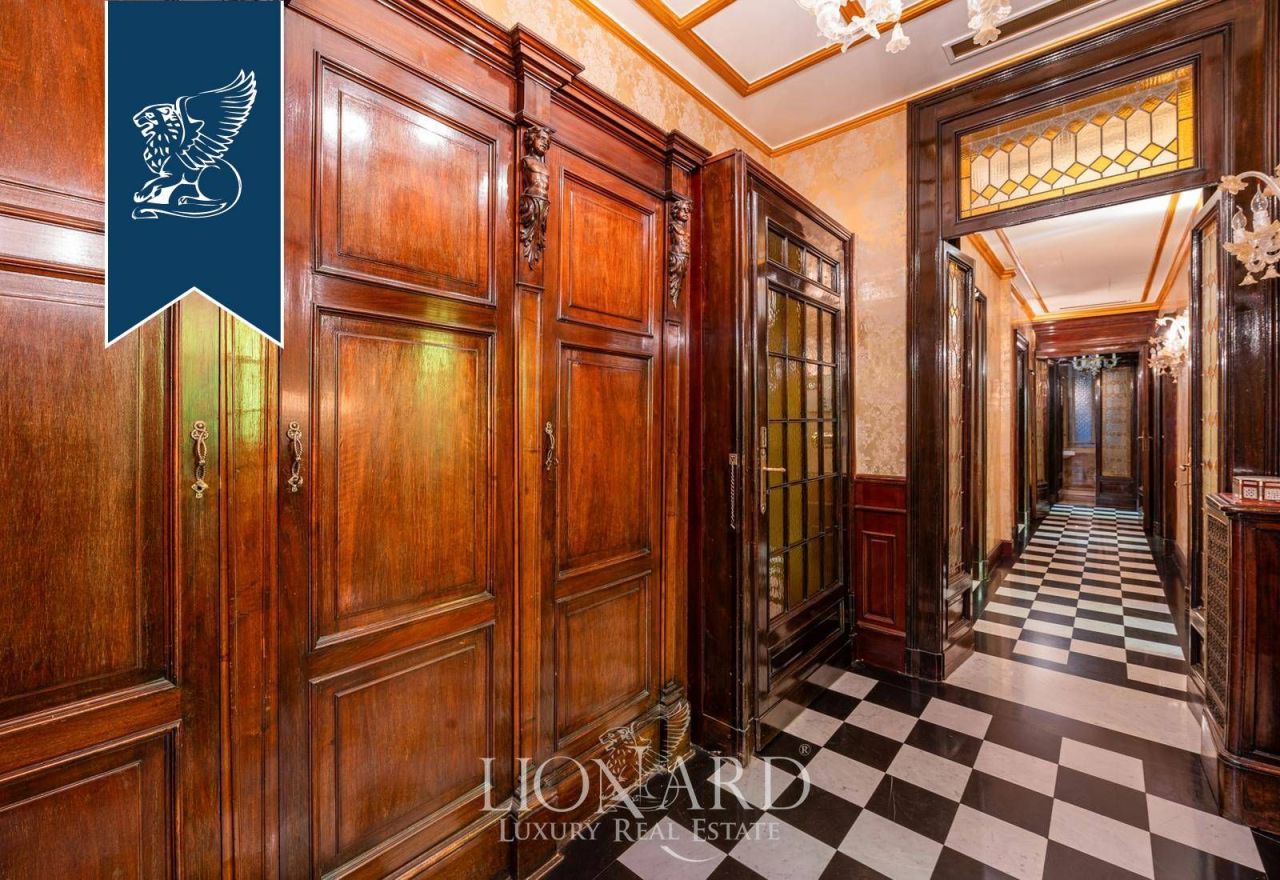 Апартаменты в Милане, Италия, 250 м² - фото 17