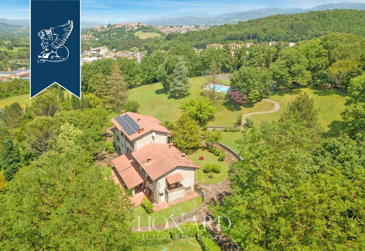 Вилла в Ареццо, Италия, 630 м² - фото 17