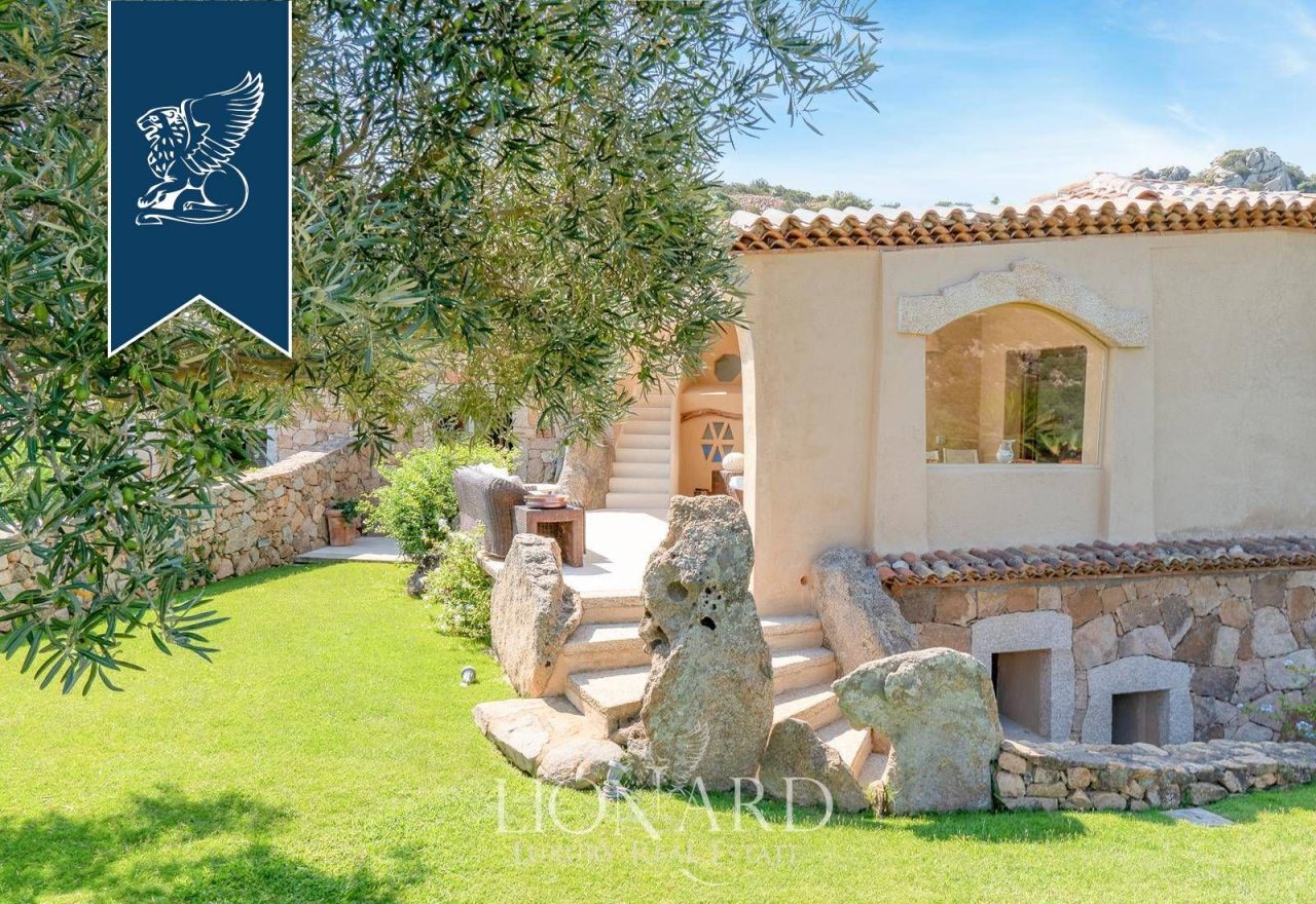 Вилла в Порто Черво, Италия, 298 м² - фото 17