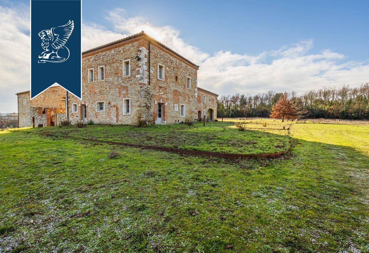 Ферма в Сиене, Италия, 1 400 м² - фото 17