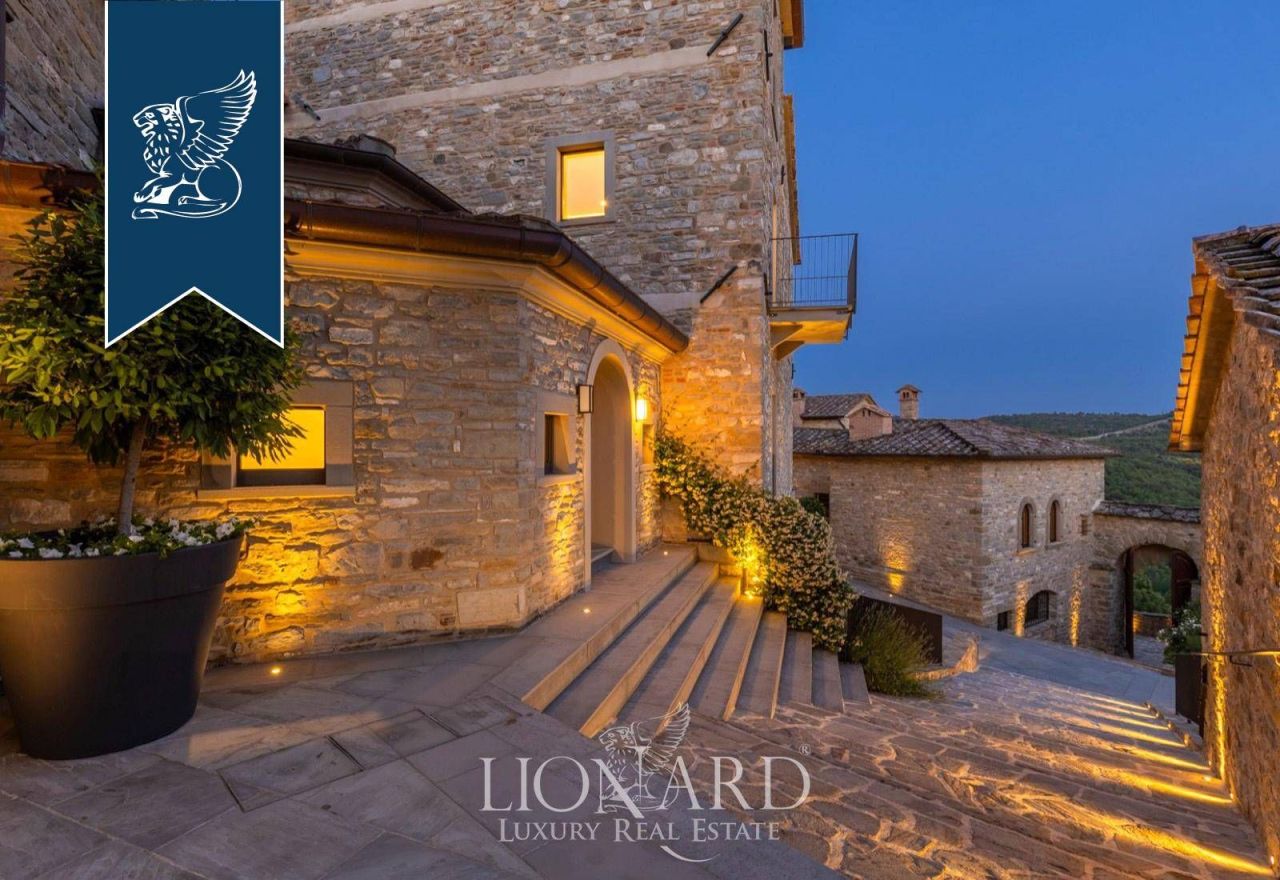 Замок в Пьеве-Санто-Стефано, Италия, 1 355 м² - фото 17