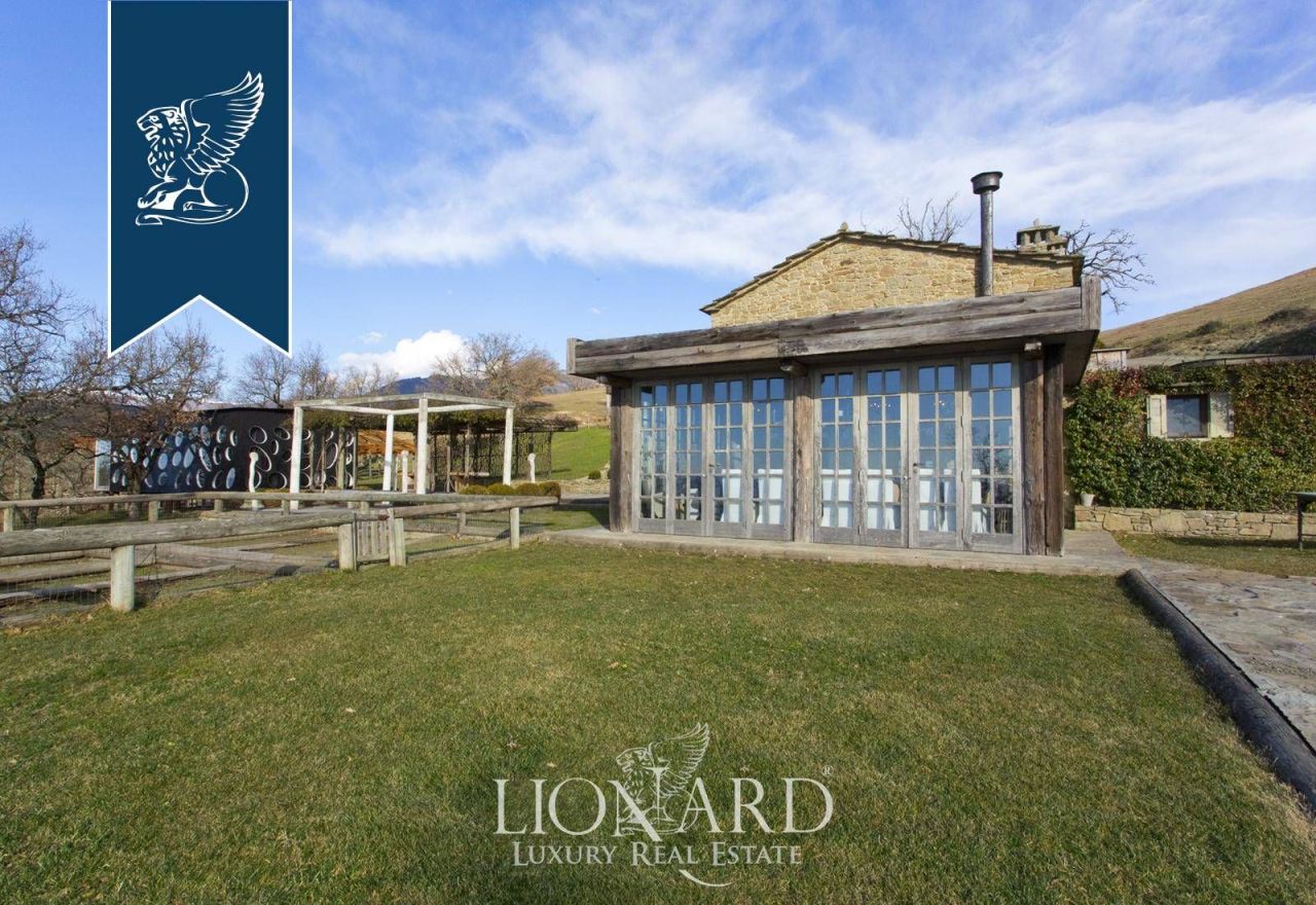 Ферма в Ареццо, Италия, 985 м² - фото 17