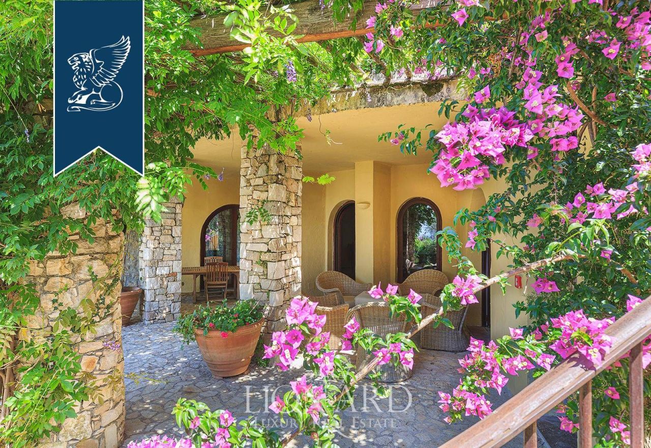 Вилла в Монтиньозо, Италия, 900 м² - фото 17