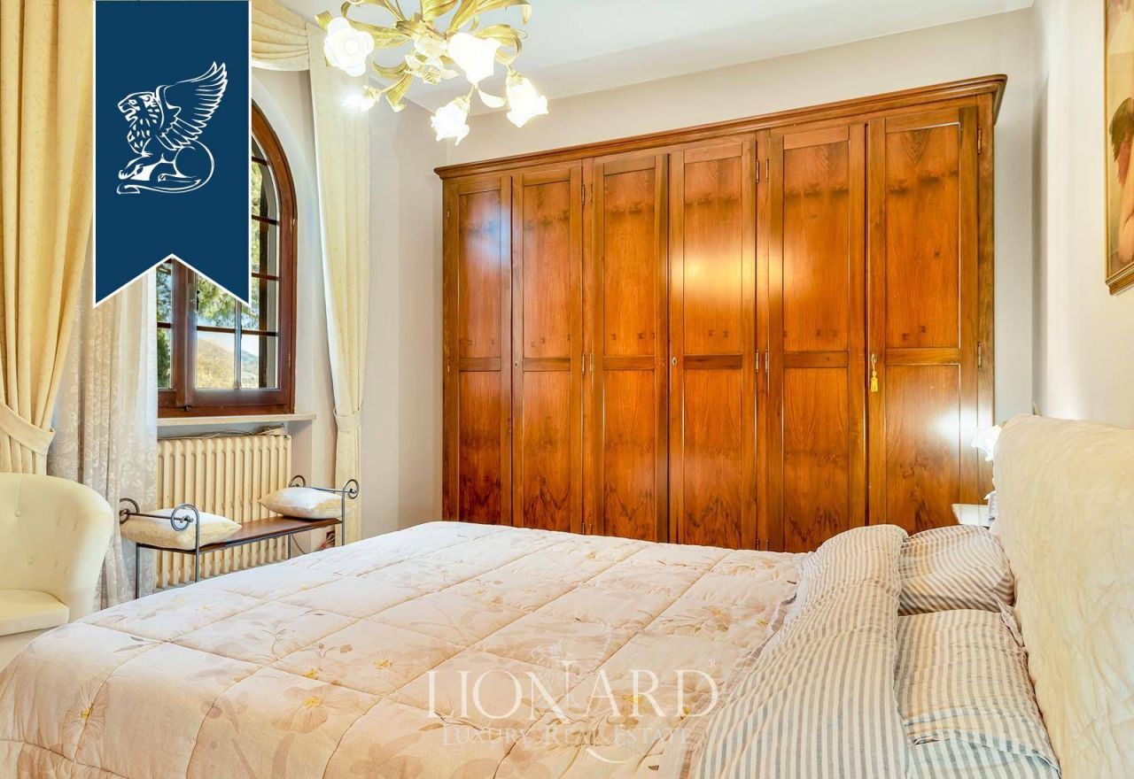 Вилла в Пьетрасанте, Италия, 420 м² - фото 17