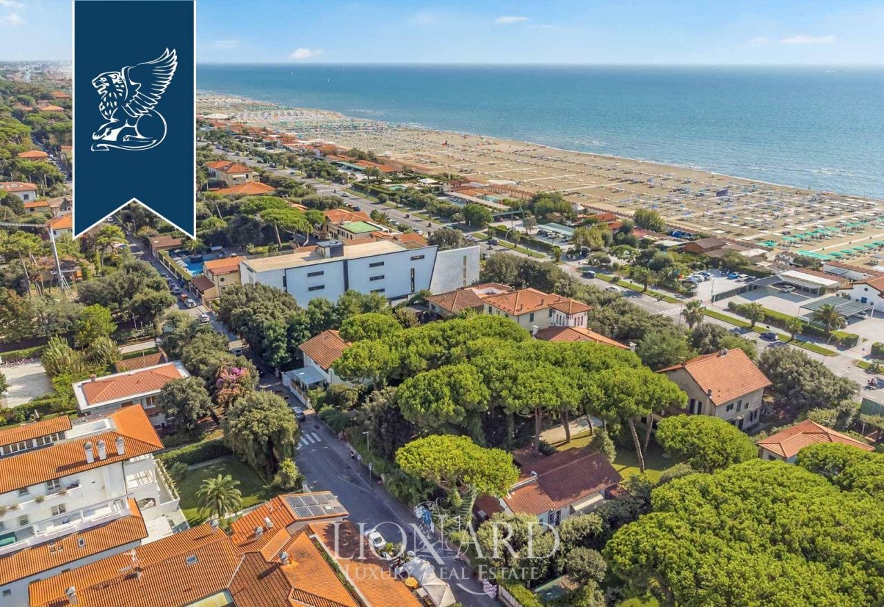 Вилла в Форте деи Марми, Италия, 170 м² - фото 17