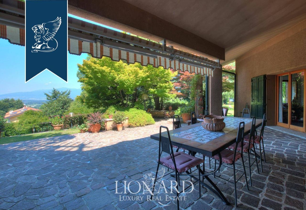 Вилла в Лекко, Италия, 500 м² - фото 17