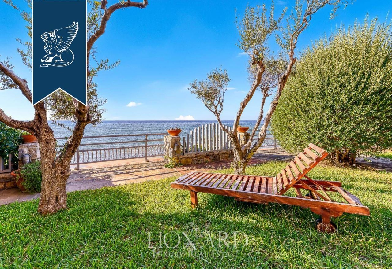 Вилла в Салерно, Италия, 300 м² - фото 16