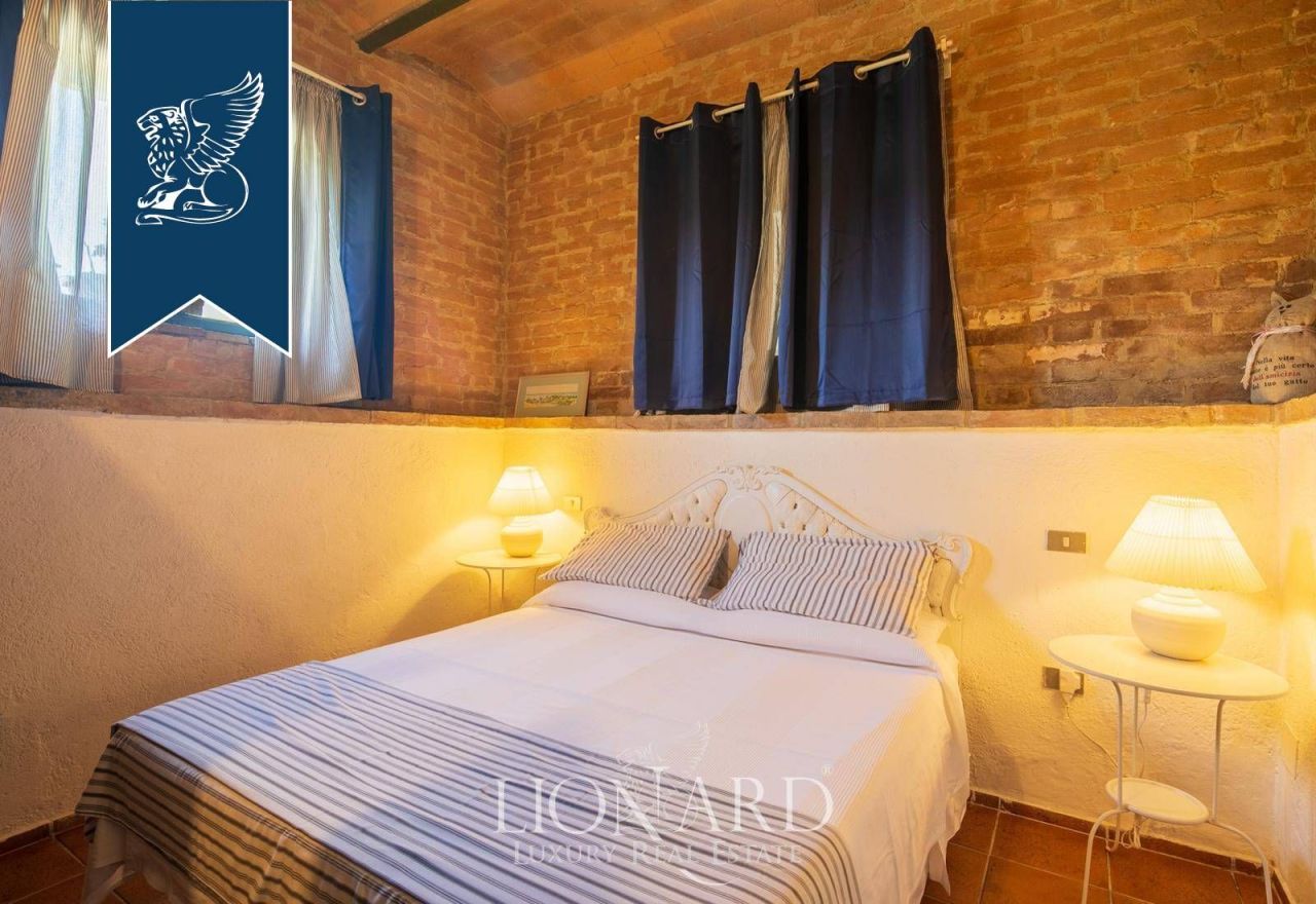 Вилла в Буонконвенто, Италия, 300 м² - фото 16