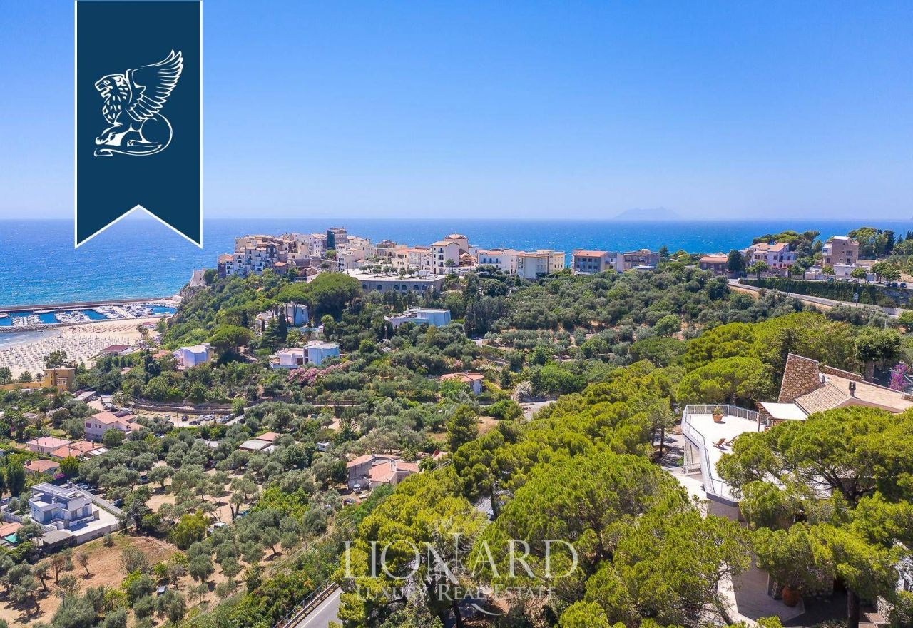 Вилла в Сперлонге, Италия, 615 м² - фото 16