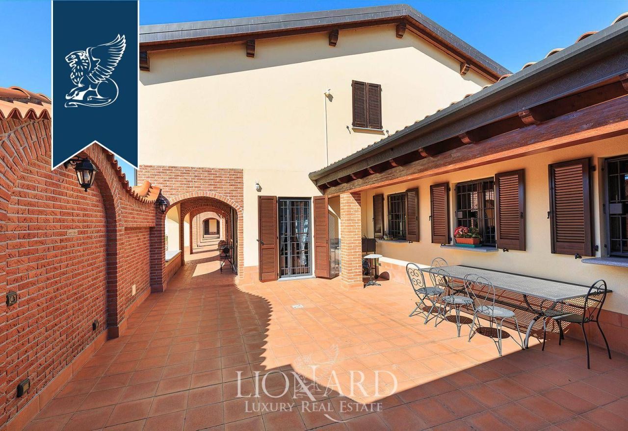 Вилла в Милане, Италия, 3 001 м² - фото 16