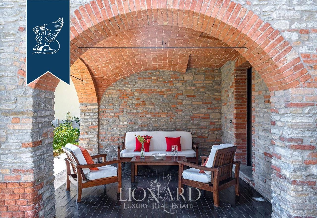 Ферма в Асти, Италия, 1 000 м² - фото 16