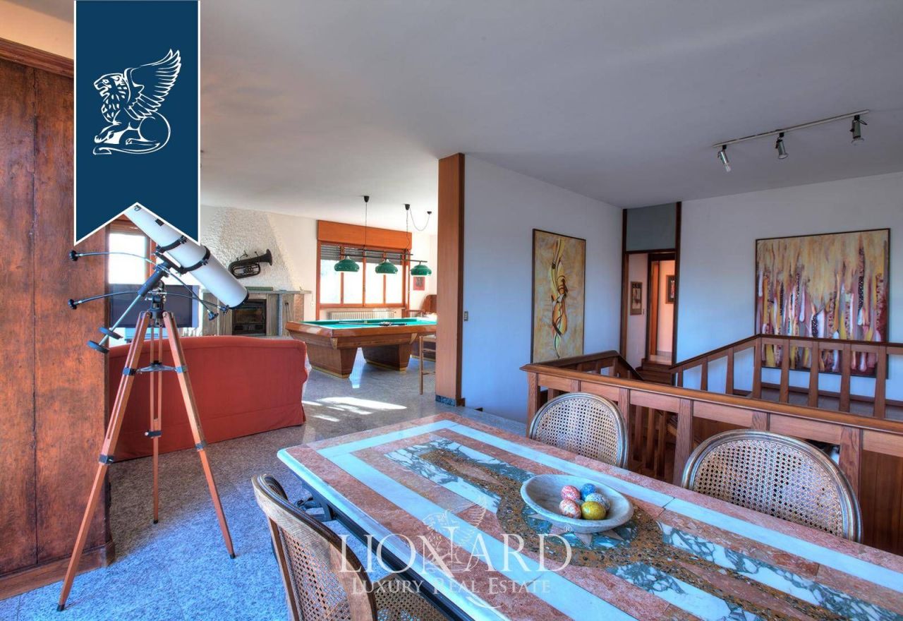 Вилла в Ароне, Италия, 1 500 м² - фото 15