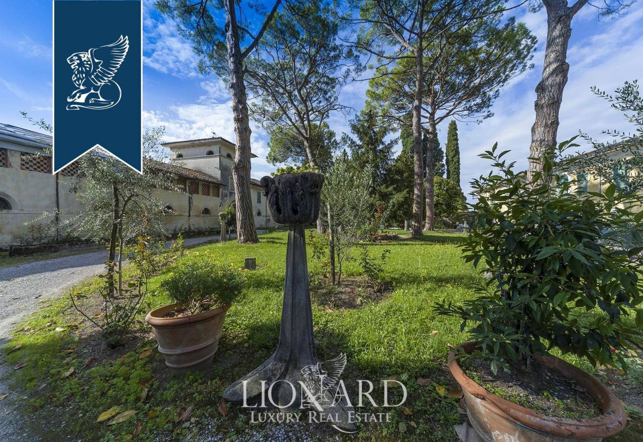 Вилла в Удине, Италия, 6 000 м² - фото 15