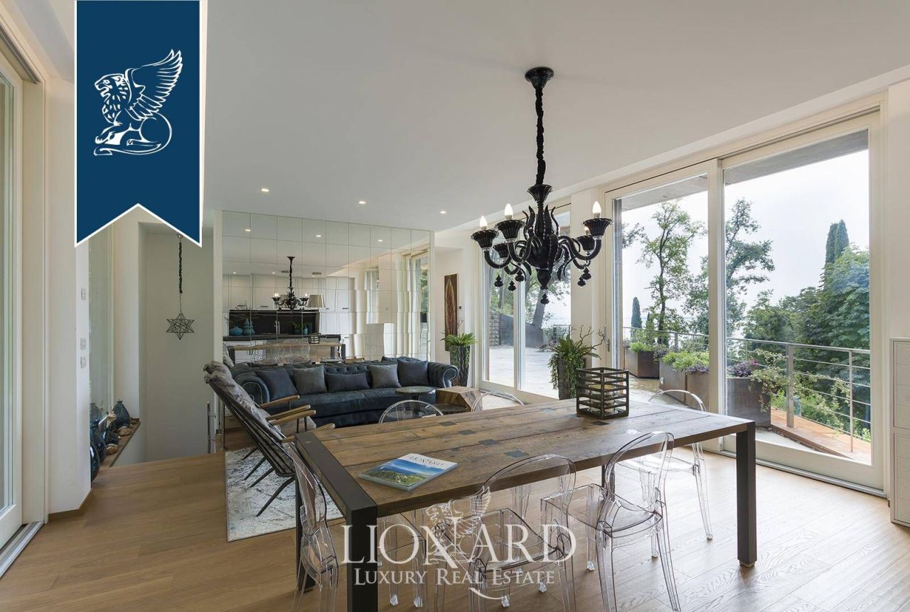 Вилла в Паденге-суль-Гарде, Италия, 400 м² - фото 15