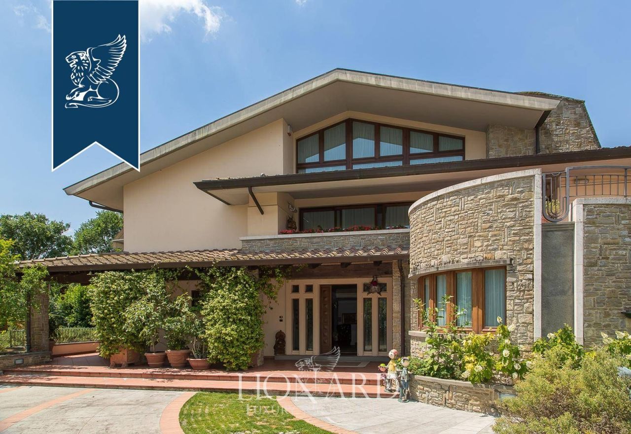 Вилла в Ареццо, Италия, 730 м² - фото 15