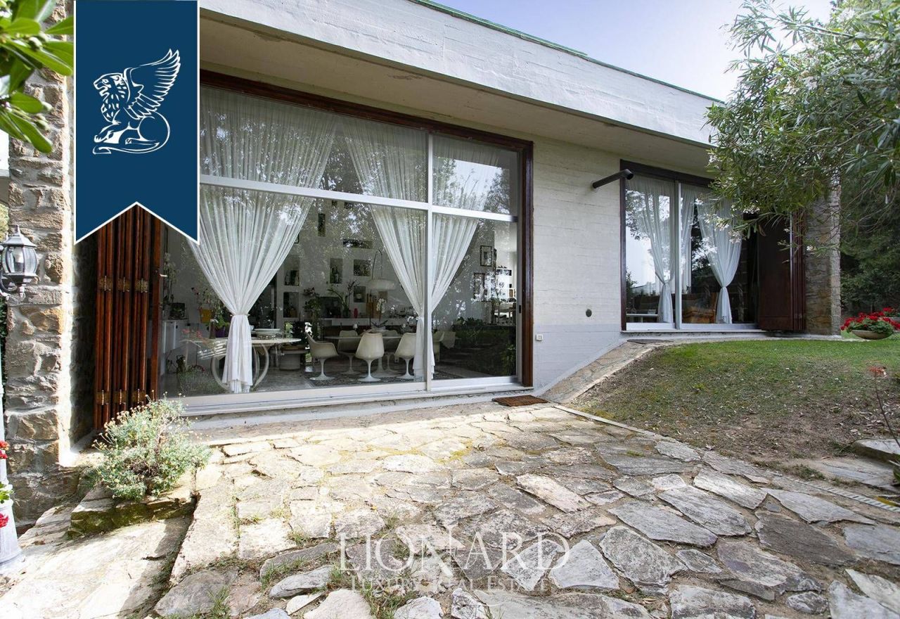 Вилла в Пьомбино, Италия, 800 м² - фото 16