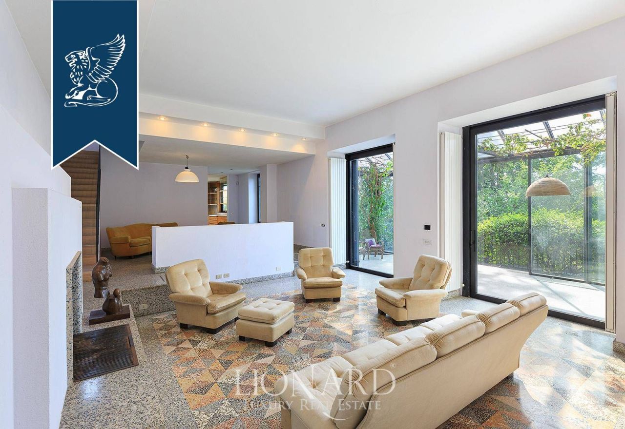 Вилла в Варесе, Италия, 622 м² - фото 17