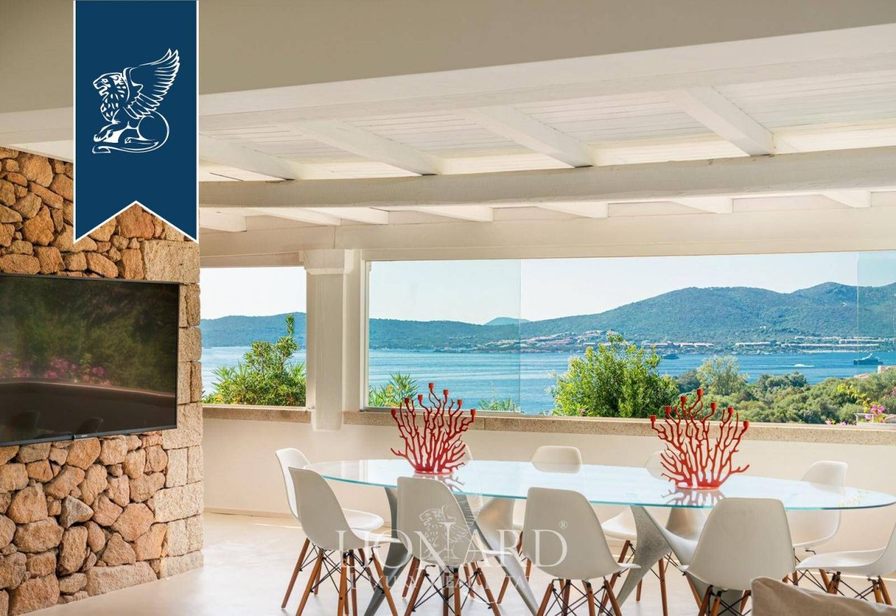 Вилла в Ольбии, Италия, 340 м² - фото 17