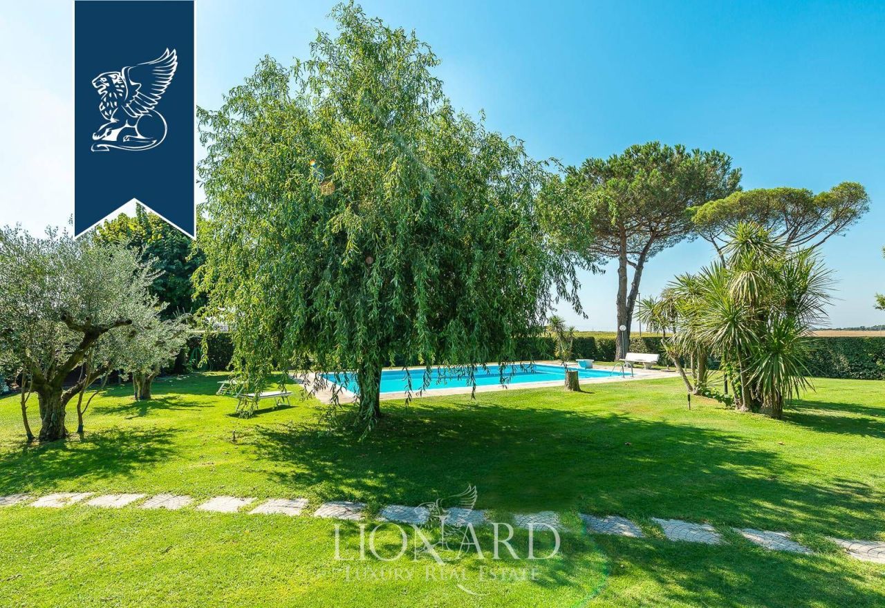 Вилла в Риме, Италия, 450 м² - фото 17