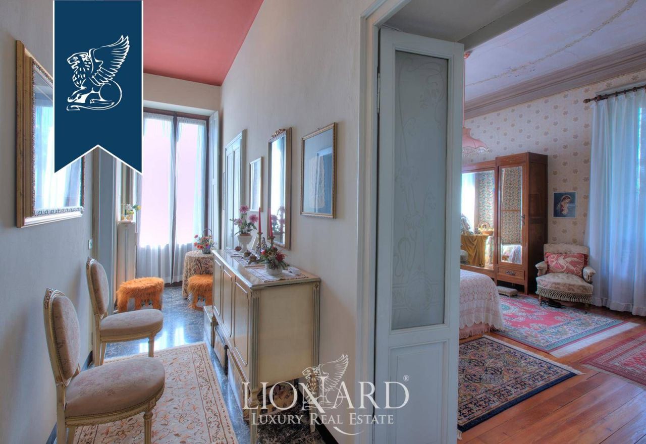 Вилла в Лезе, Италия, 400 м² - фото 18