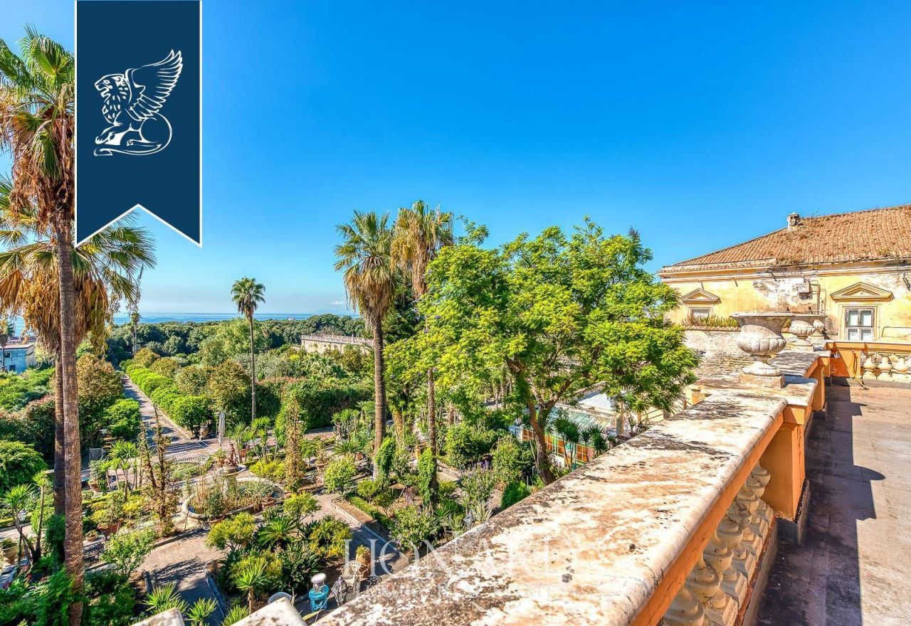 Вилла в Неаполе, Италия, 1 250 м² - фото 18