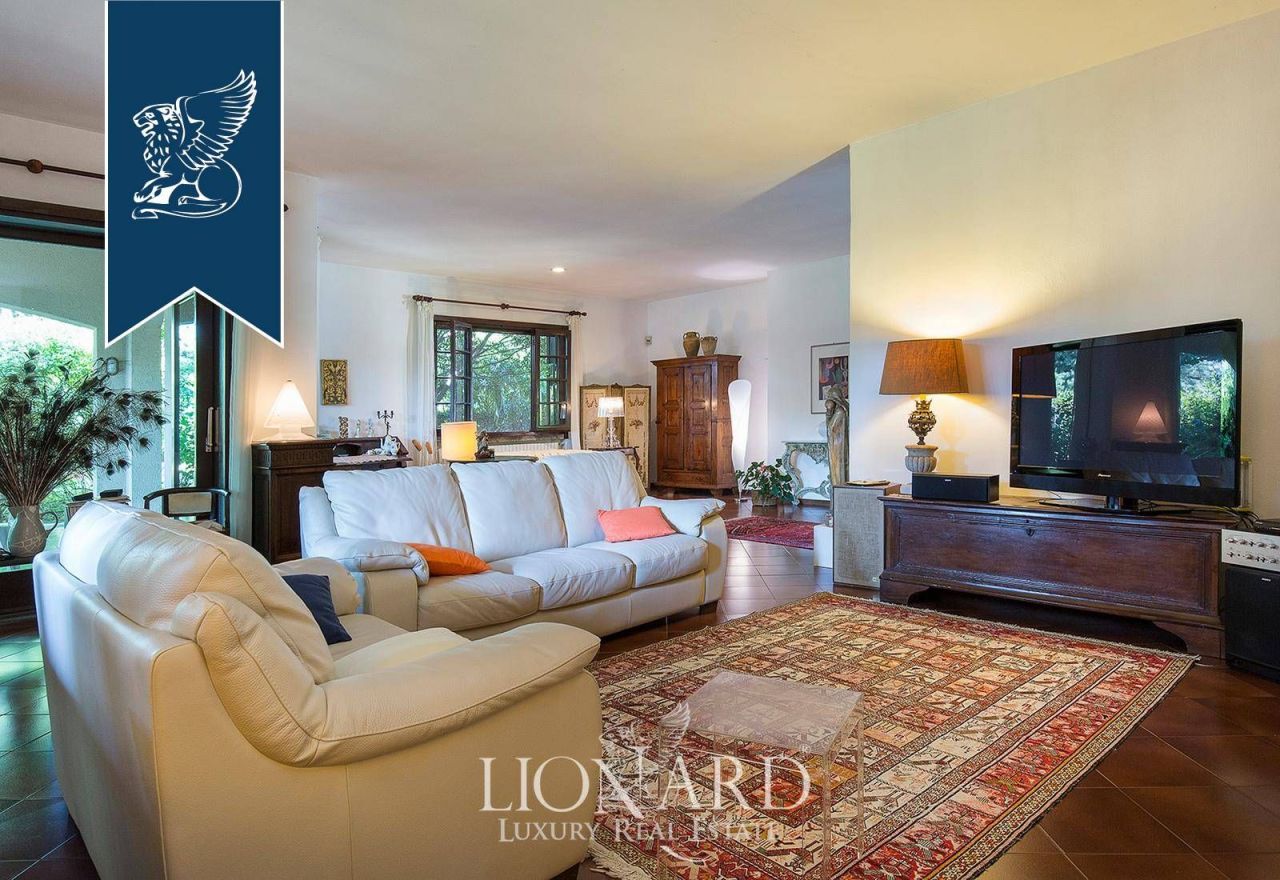 Вилла в Варесе, Италия, 330 м² - фото 18