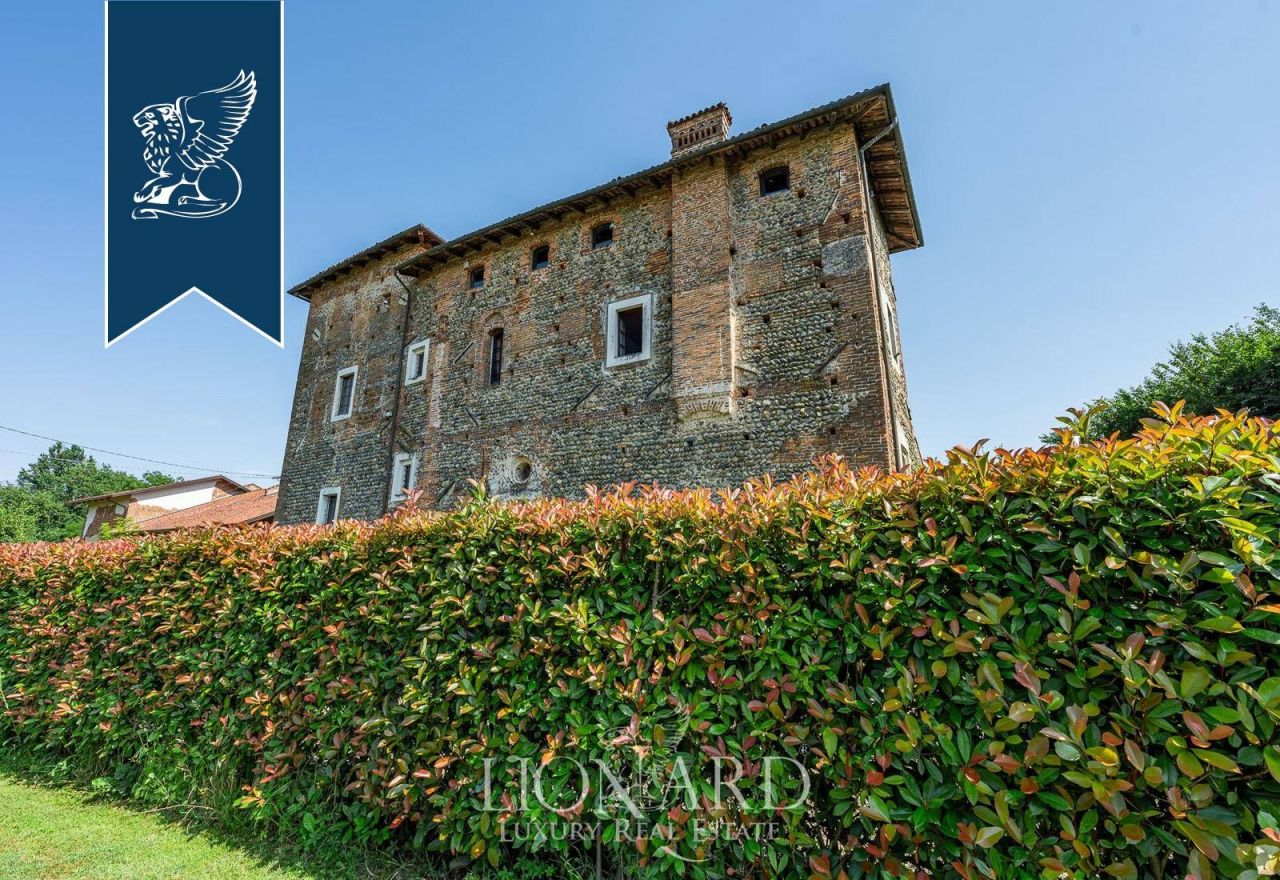 Замок в Биелле, Италия, 1 100 м² - фото 18