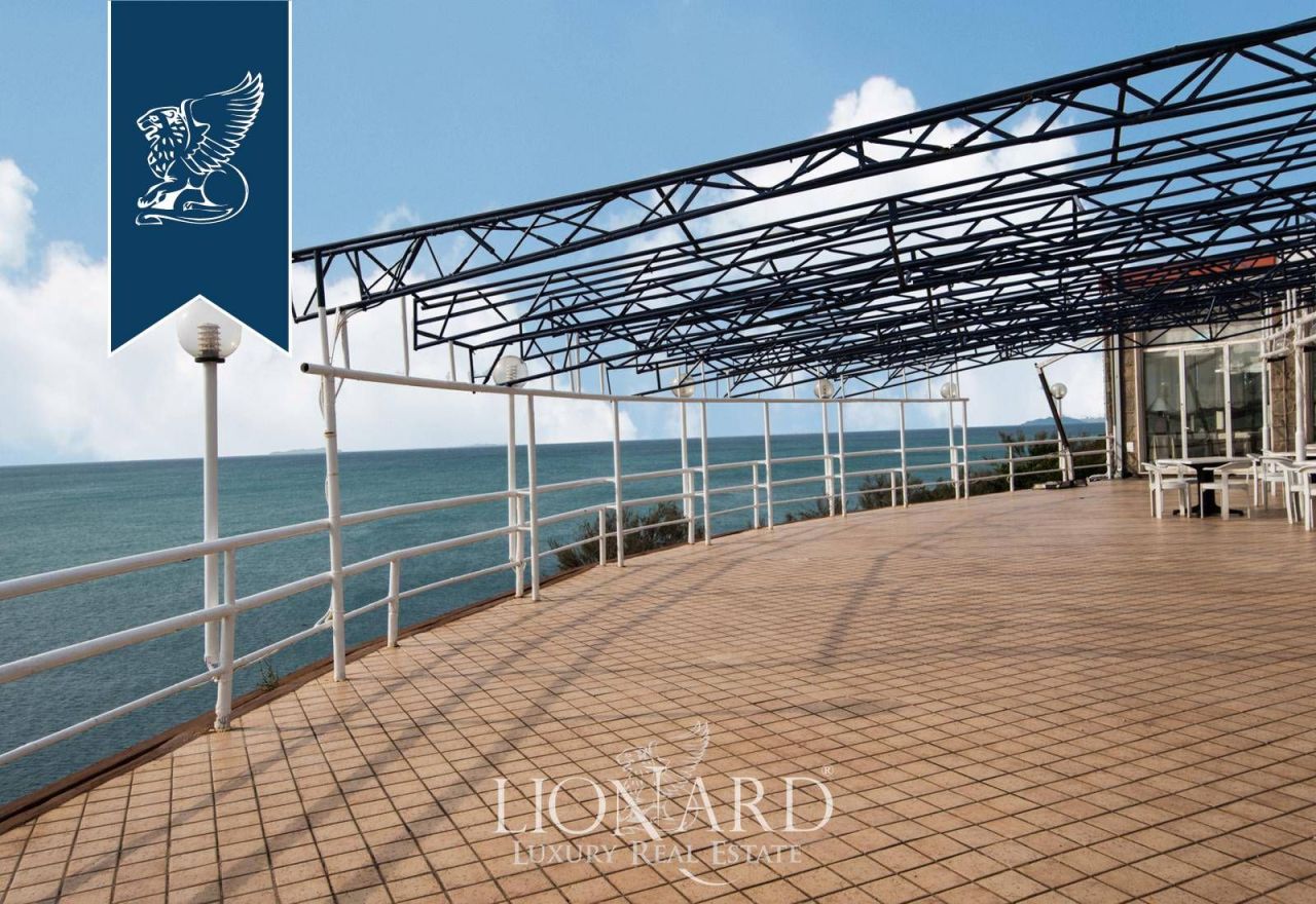 Отель, гостиница в Ливорно, Италия, 860 м² - фото 18