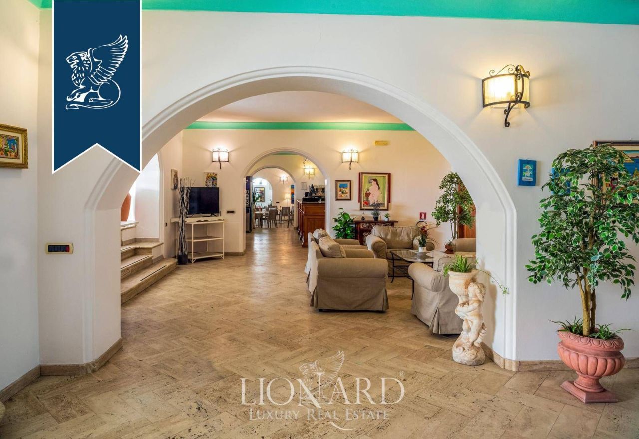 Отель, гостиница на Липари, Италия, 1 200 м² - фото 18