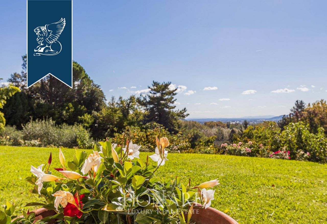 Вилла в Капаннори, Италия, 900 м² - фото 18