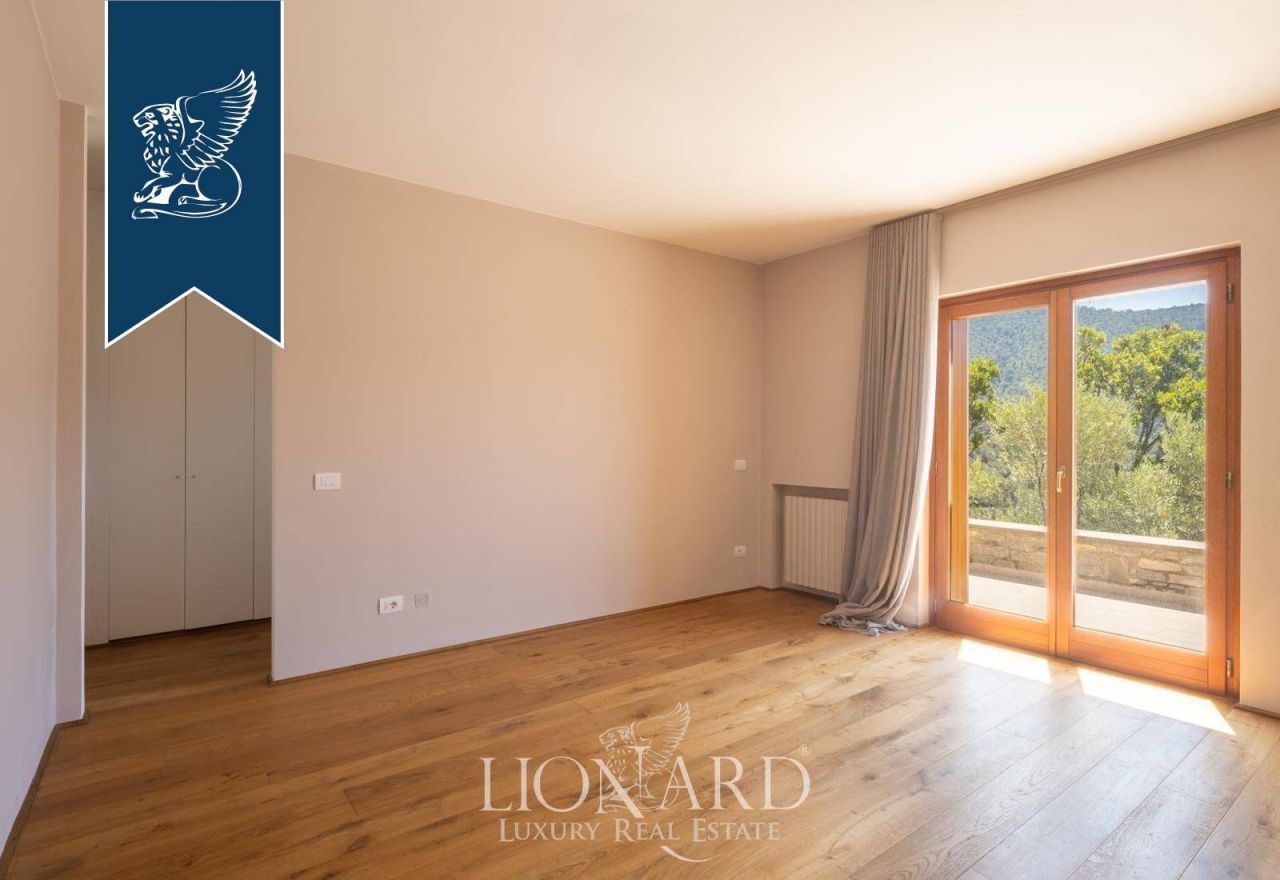 Вилла в Кастильоне-делла-Пеская, Италия, 279 м² - фото 18