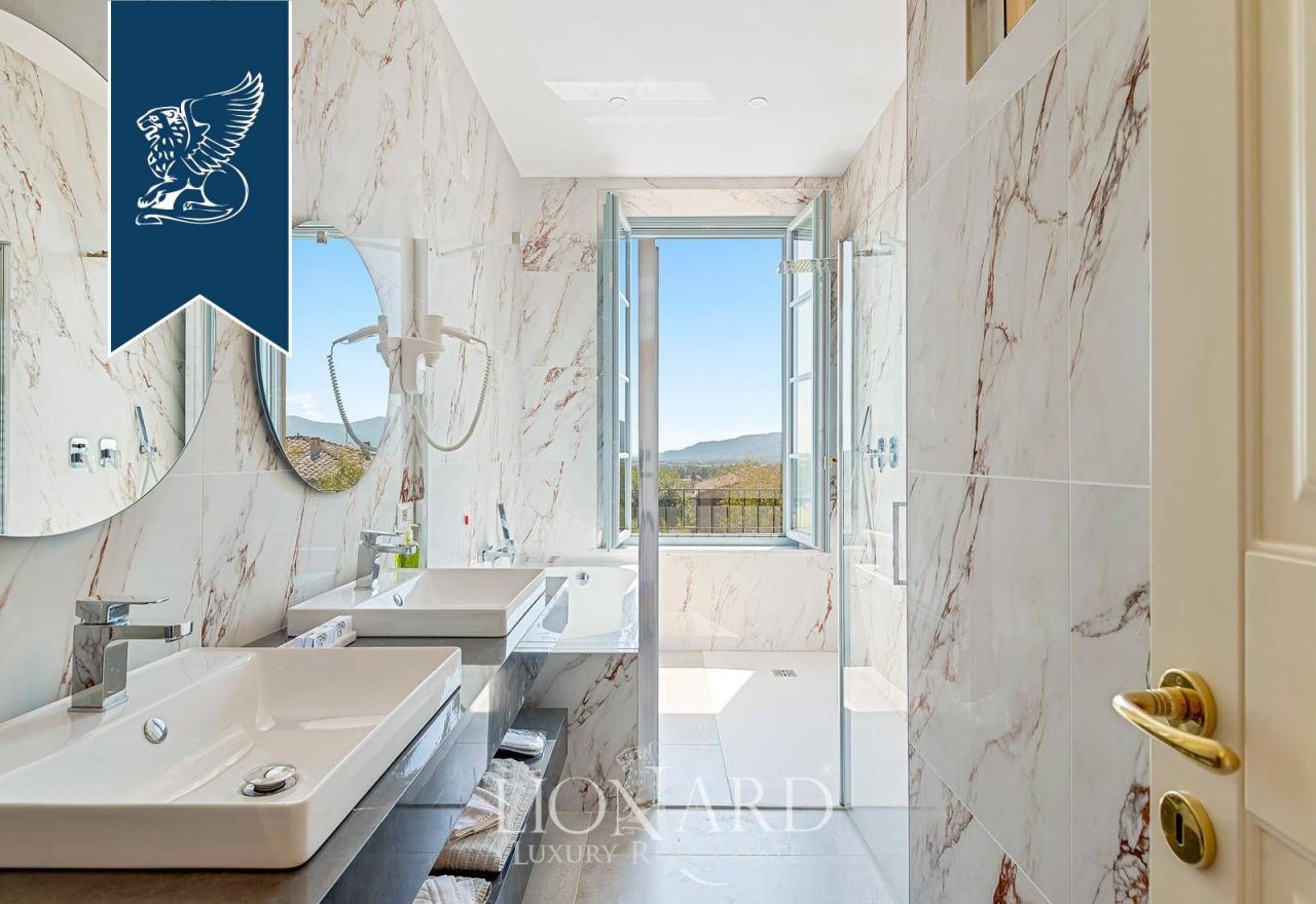 Вилла в Капаннори, Италия, 2 900 м² - фото 18