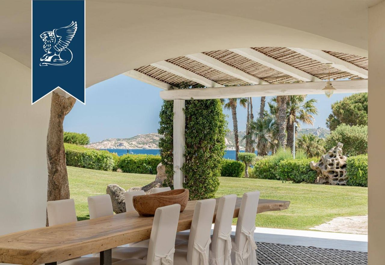 Вилла в Палау, Италия, 435 м² - фото 18