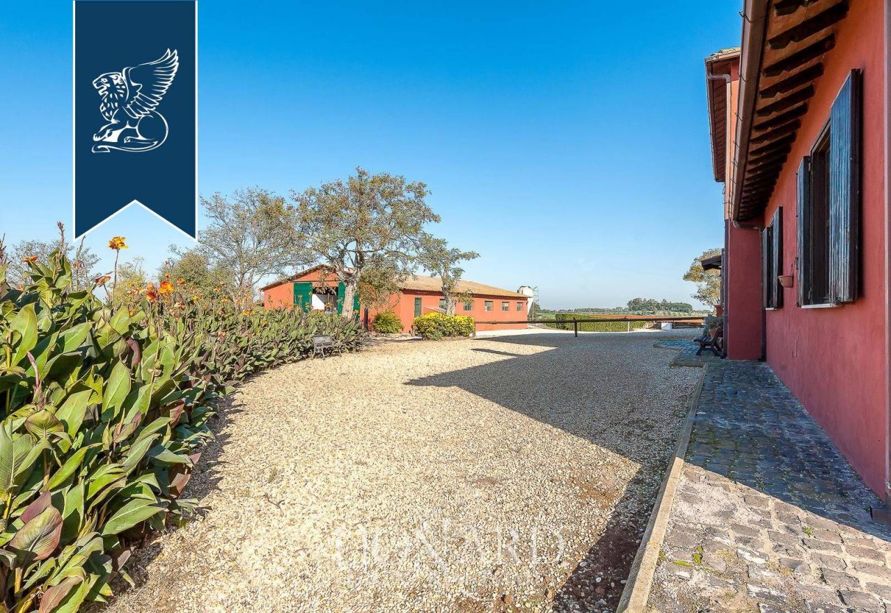 Ферма в Риме, Италия, 2 761 м² - фото 18