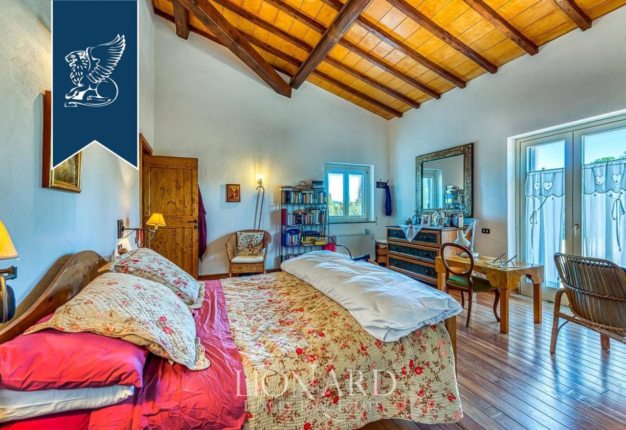 Вилла в Монтальто-ди-Кастро, Италия, 600 м² - фото 18