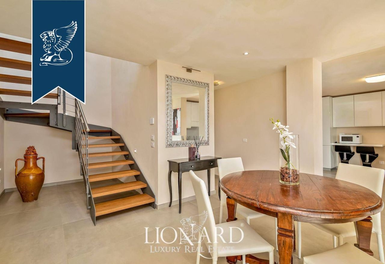 Вилла в Массарозе, Италия, 250 м² - фото 18