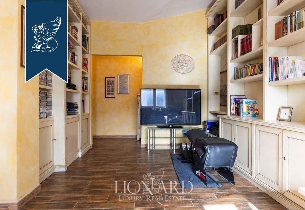 Вилла в Риме, Италия, 3 200 м² - фото 18