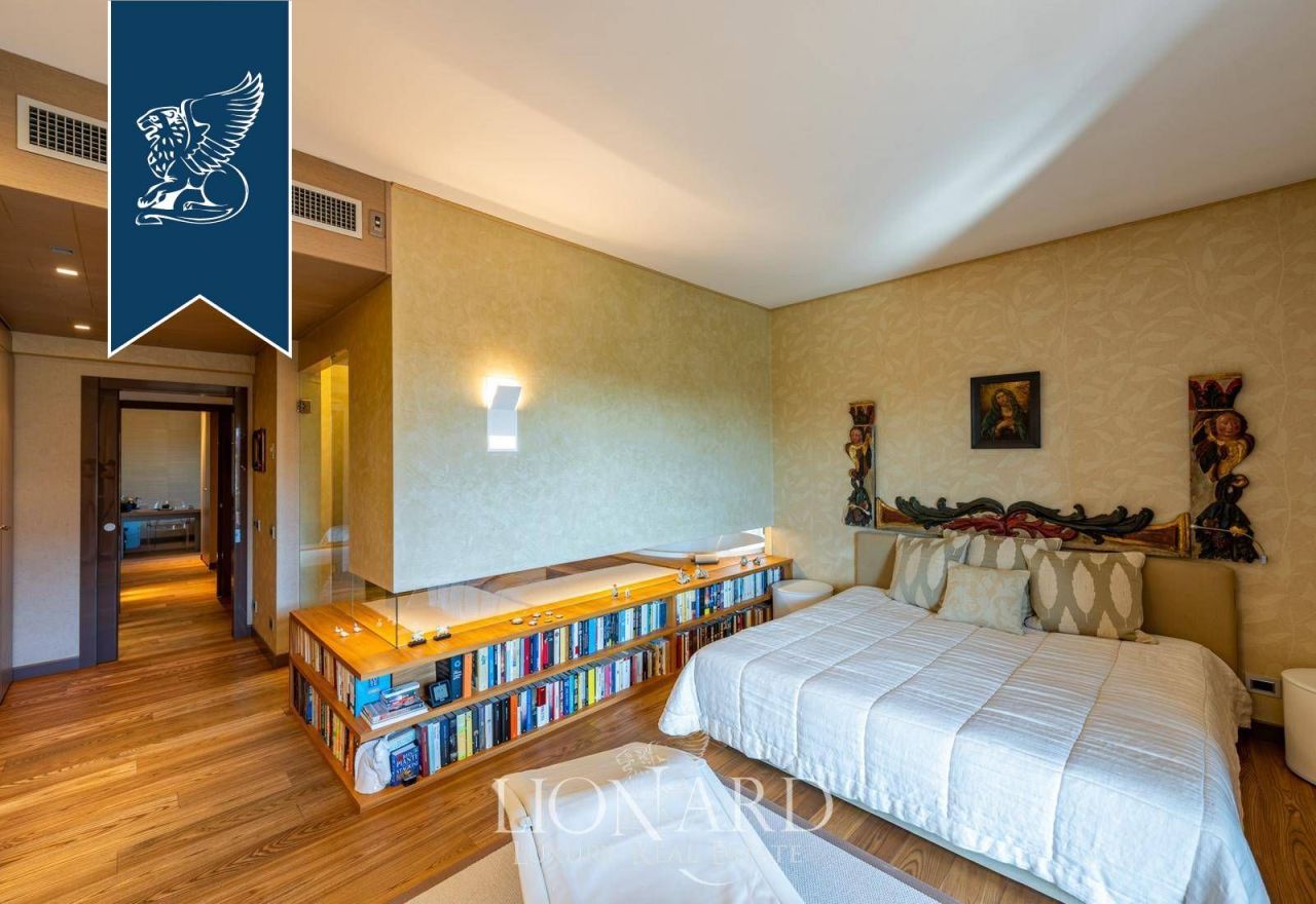 Апартаменты в Монце, Италия, 380 м² - фото 18