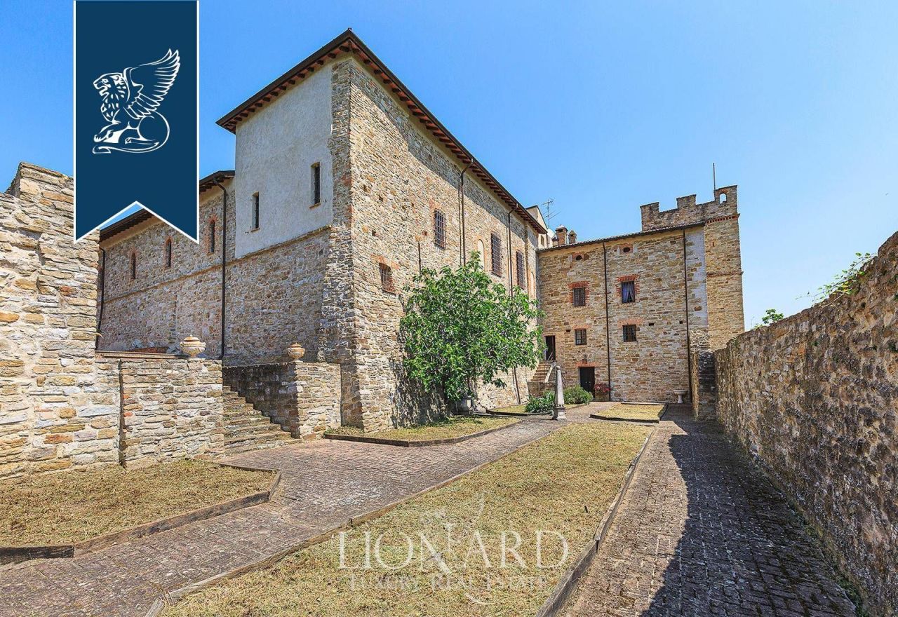 Замок в Пьяченце, Италия, 1 100 м² - фото 18