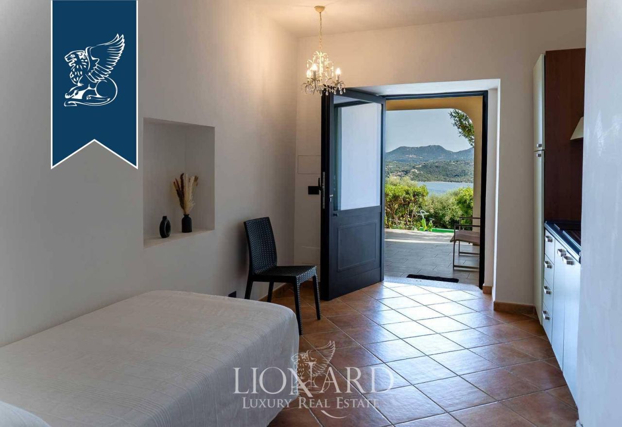 Вилла в Ольбии, Италия, 500 м² - фото 18